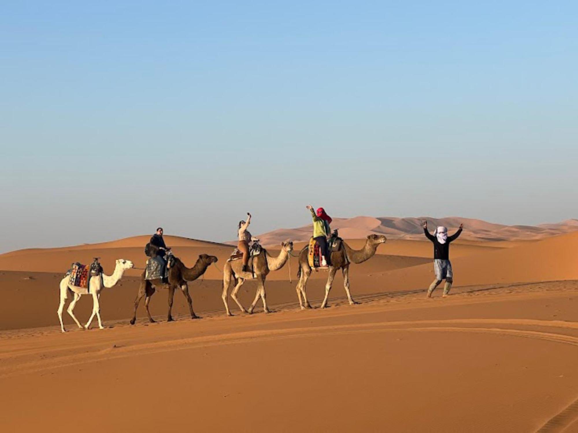 Merzouga Desert Campsite &Activities 外观 照片